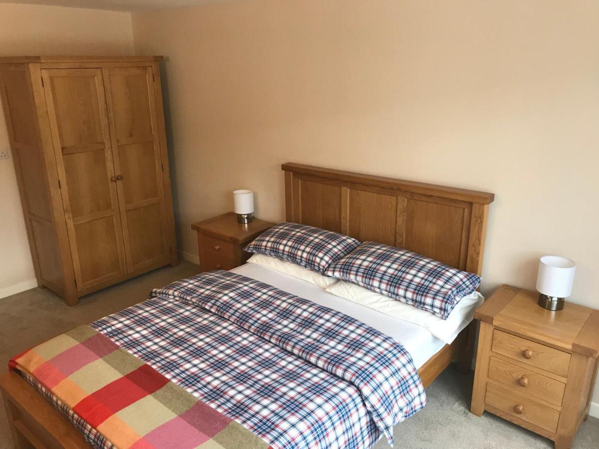 Borrodale, One Bedroom Apartment With Balcony And Loch View. Fort William Exterior foto